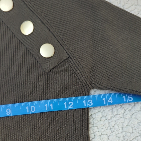 Zara Military Green Top/Sweater with Metallic Accents - Picture 4 of 8